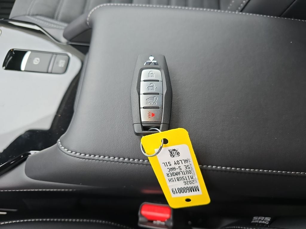 2026 Mitsubishi Outlander SE