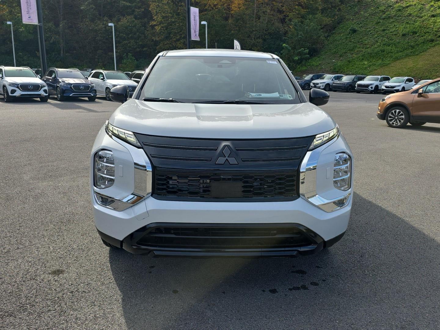 2027 Mitsubishi OUTLANDER LE S-AWC