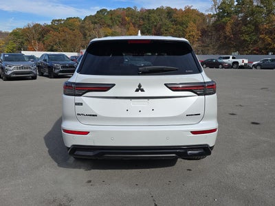 2027 Mitsubishi OUTLANDER LE S-AWC