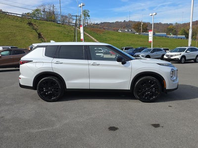 2027 Mitsubishi OUTLANDER LE S-AWC
