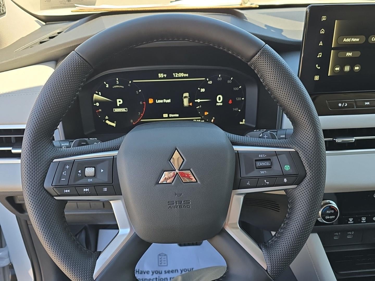 2026 Mitsubishi Outlander SE