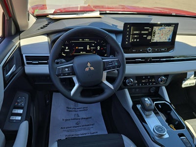 2026 Mitsubishi Outlander SE