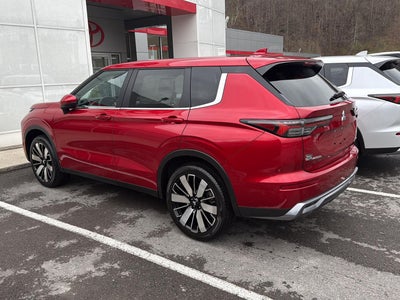 2026 Mitsubishi Outlander SE