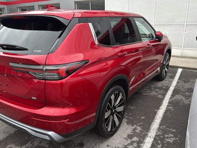 2026 Mitsubishi Outlander SE