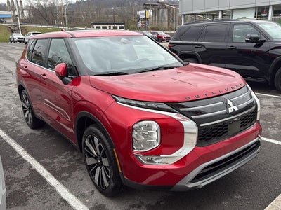 2026 Mitsubishi Outlander SE