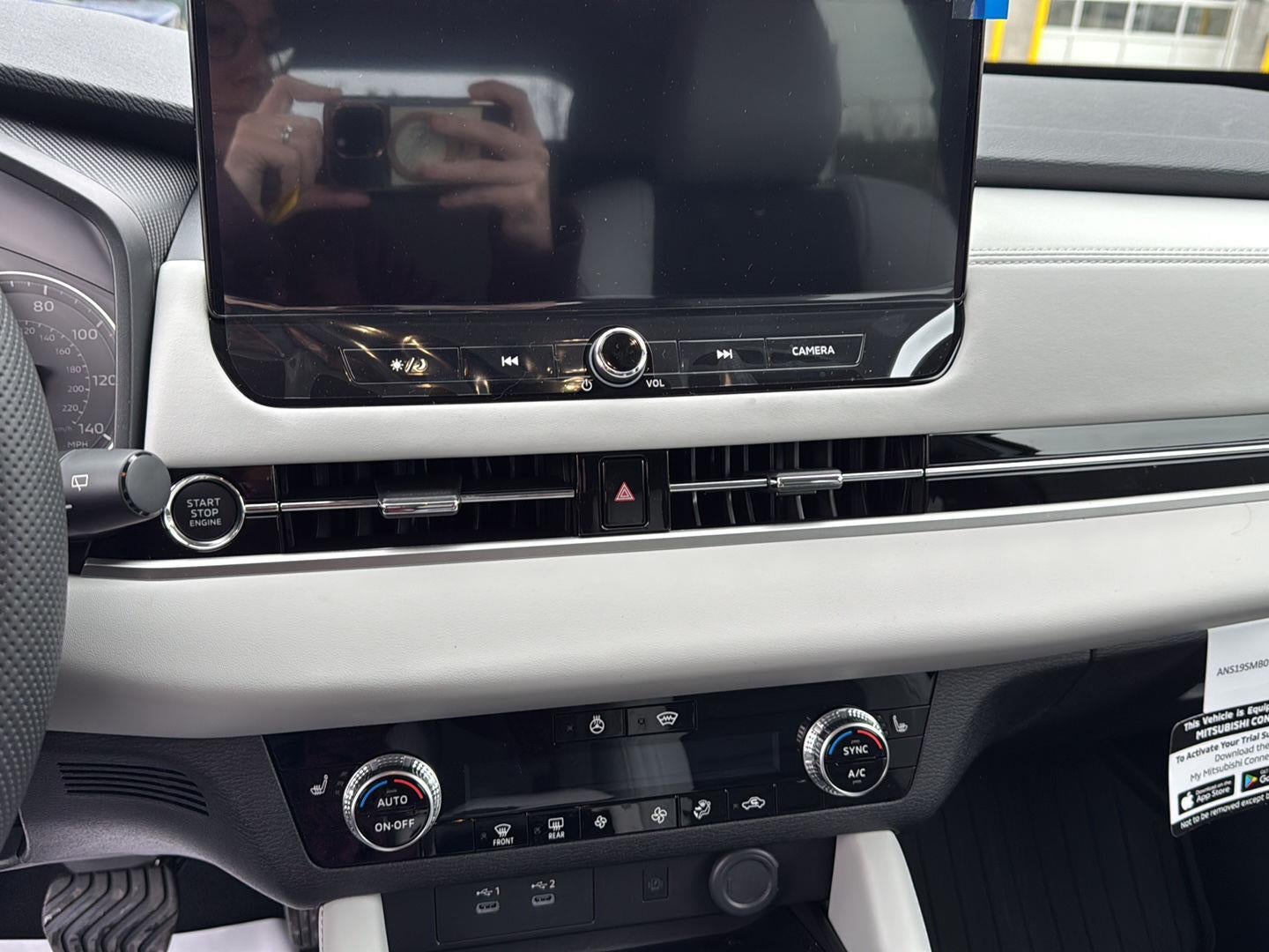 2026 Mitsubishi Outlander SE