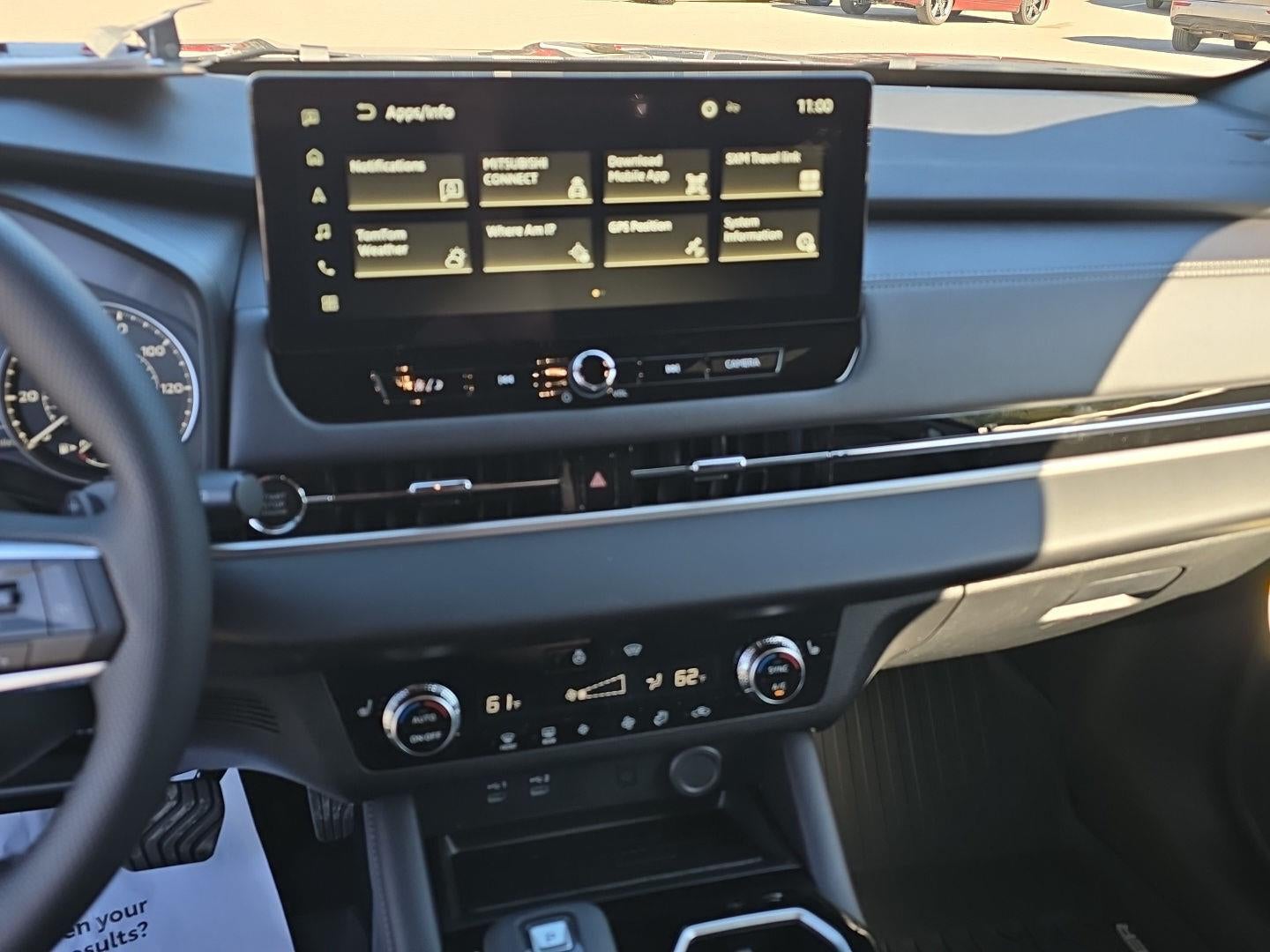 2026 Mitsubishi Outlander LE