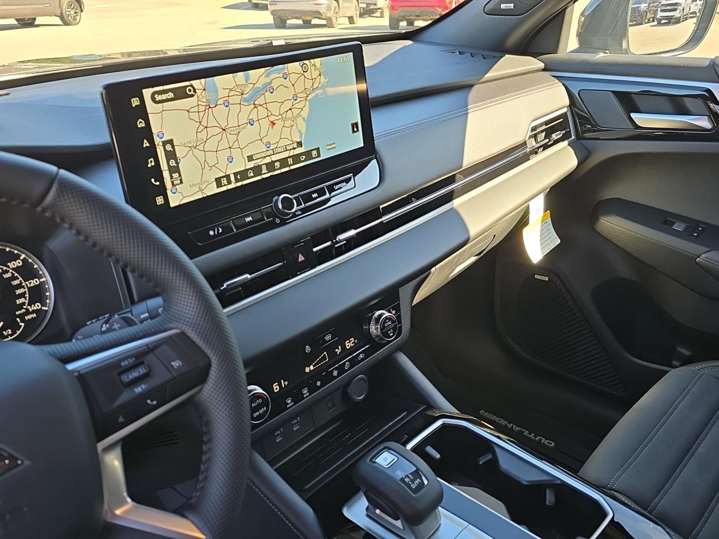 2026 Mitsubishi Outlander LE