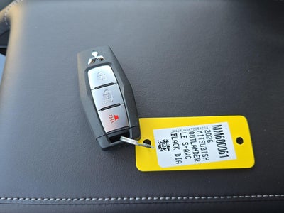 2026 Mitsubishi Outlander LE