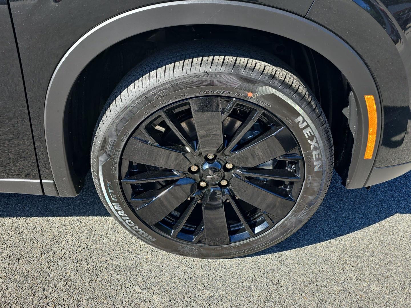 2026 Mitsubishi Outlander LE