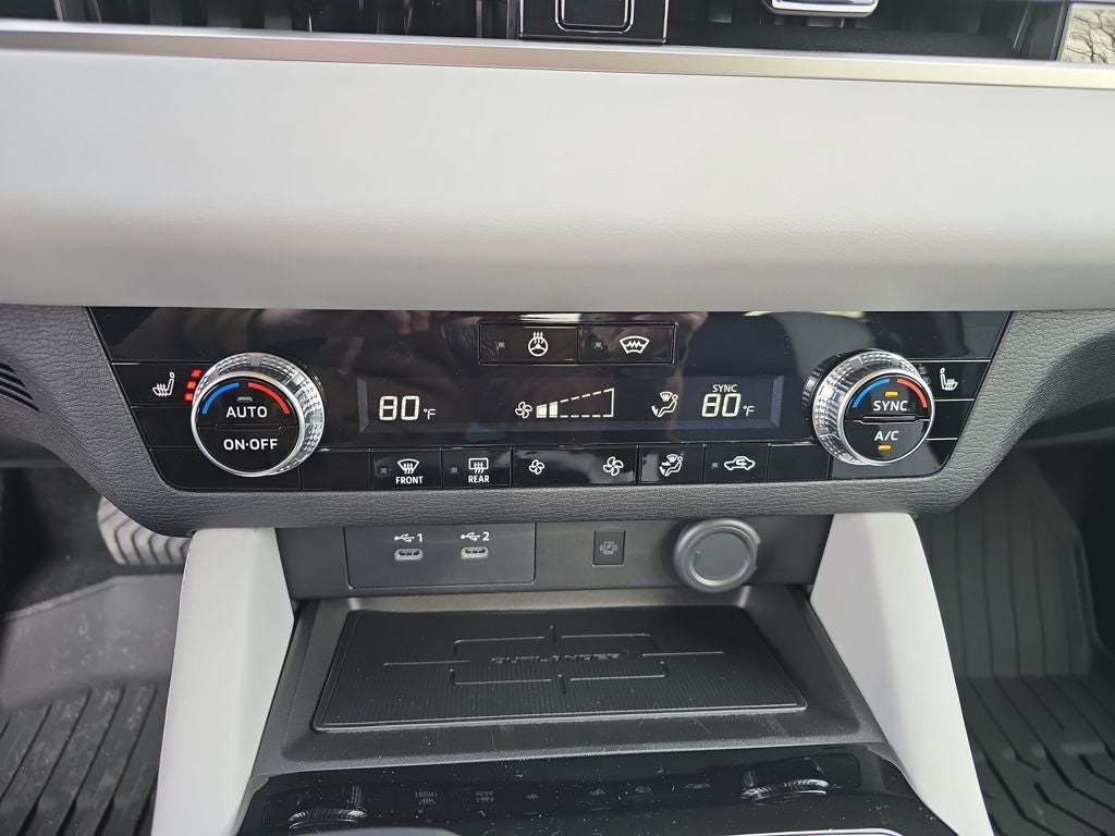 2026 Mitsubishi Outlander SE