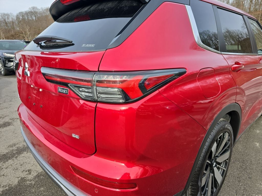 2026 Mitsubishi Outlander SE