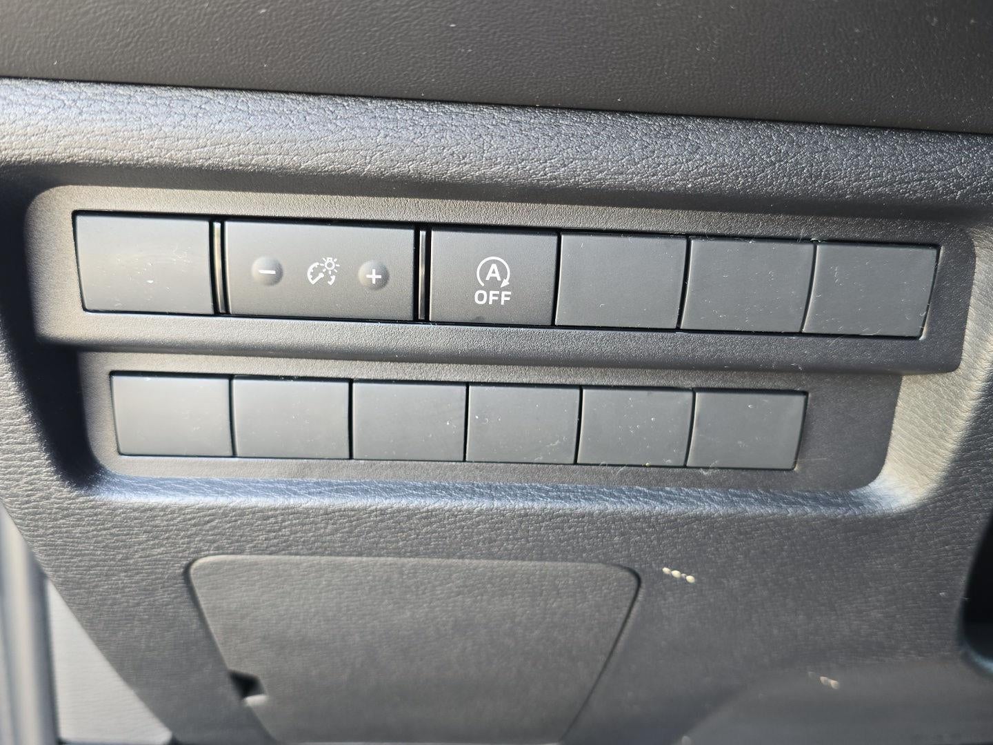 2026 Mitsubishi OUTLANDER LE S-AWC