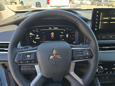 2026 Mitsubishi Outlander SE