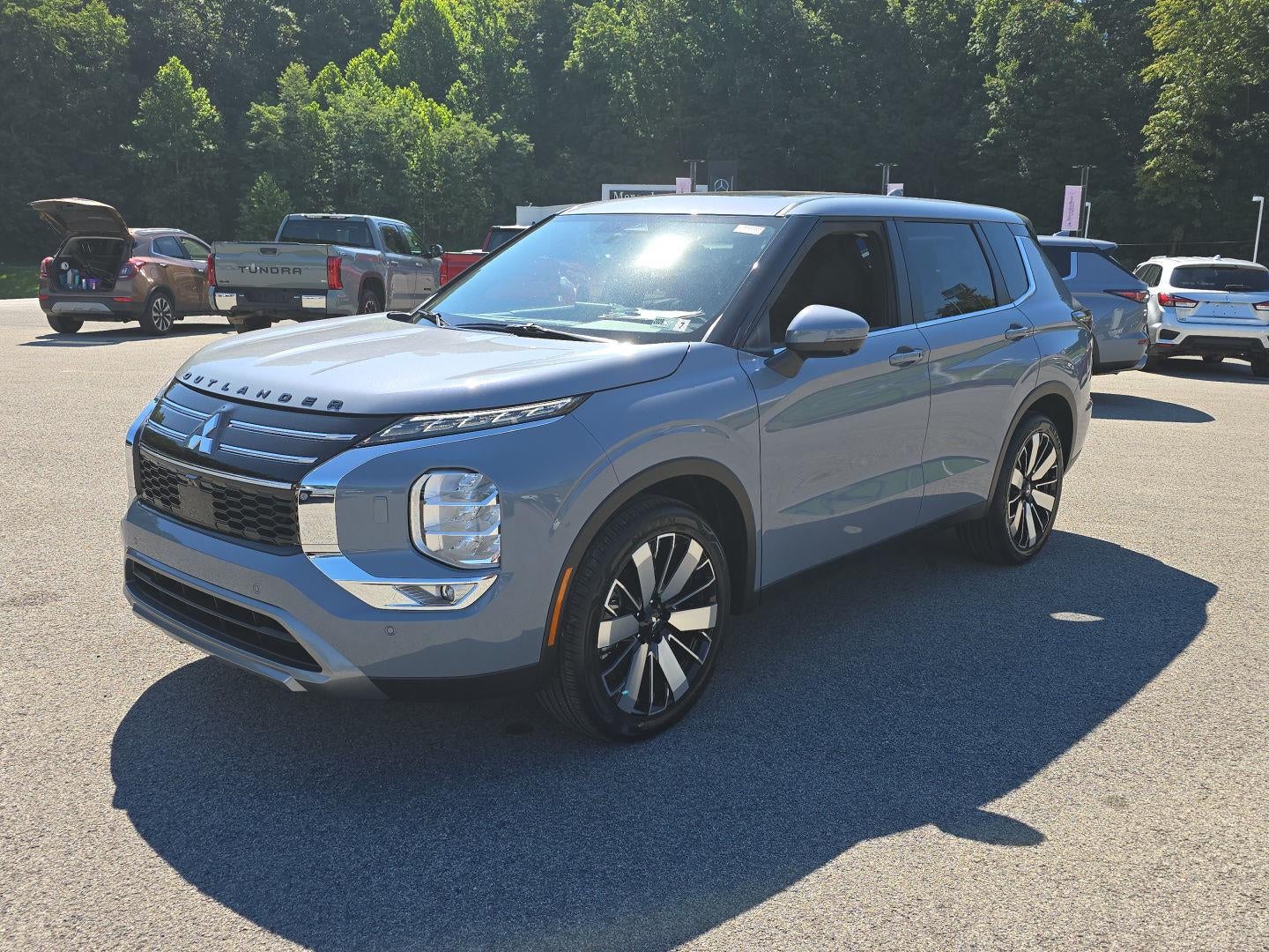 2026 Mitsubishi Outlander SE