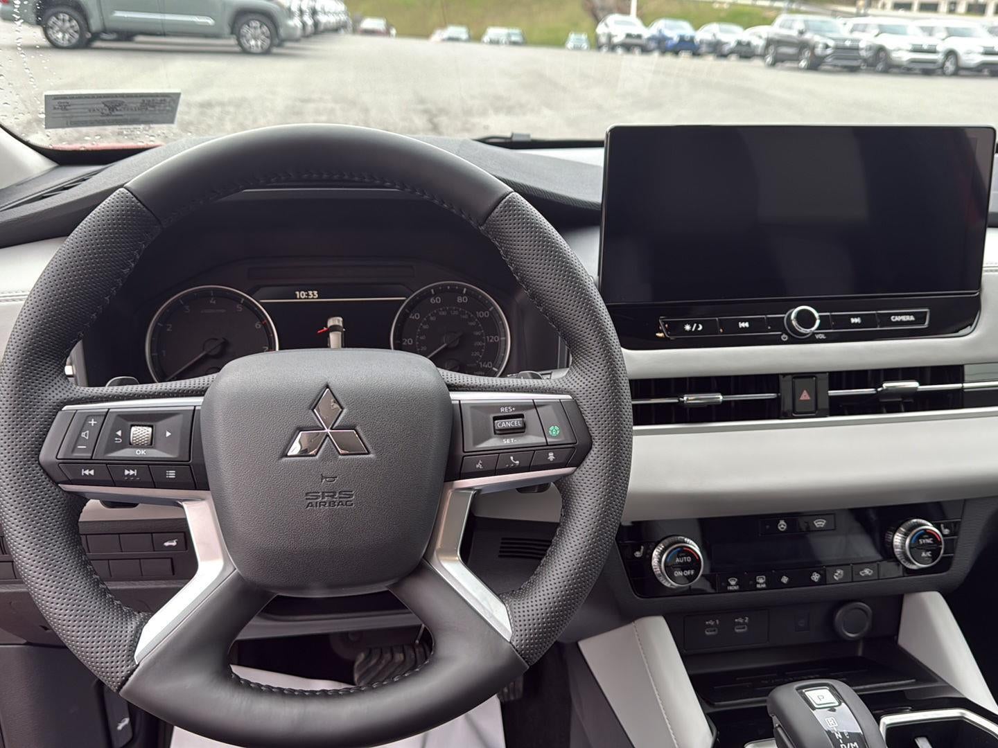 2026 Mitsubishi Outlander SE