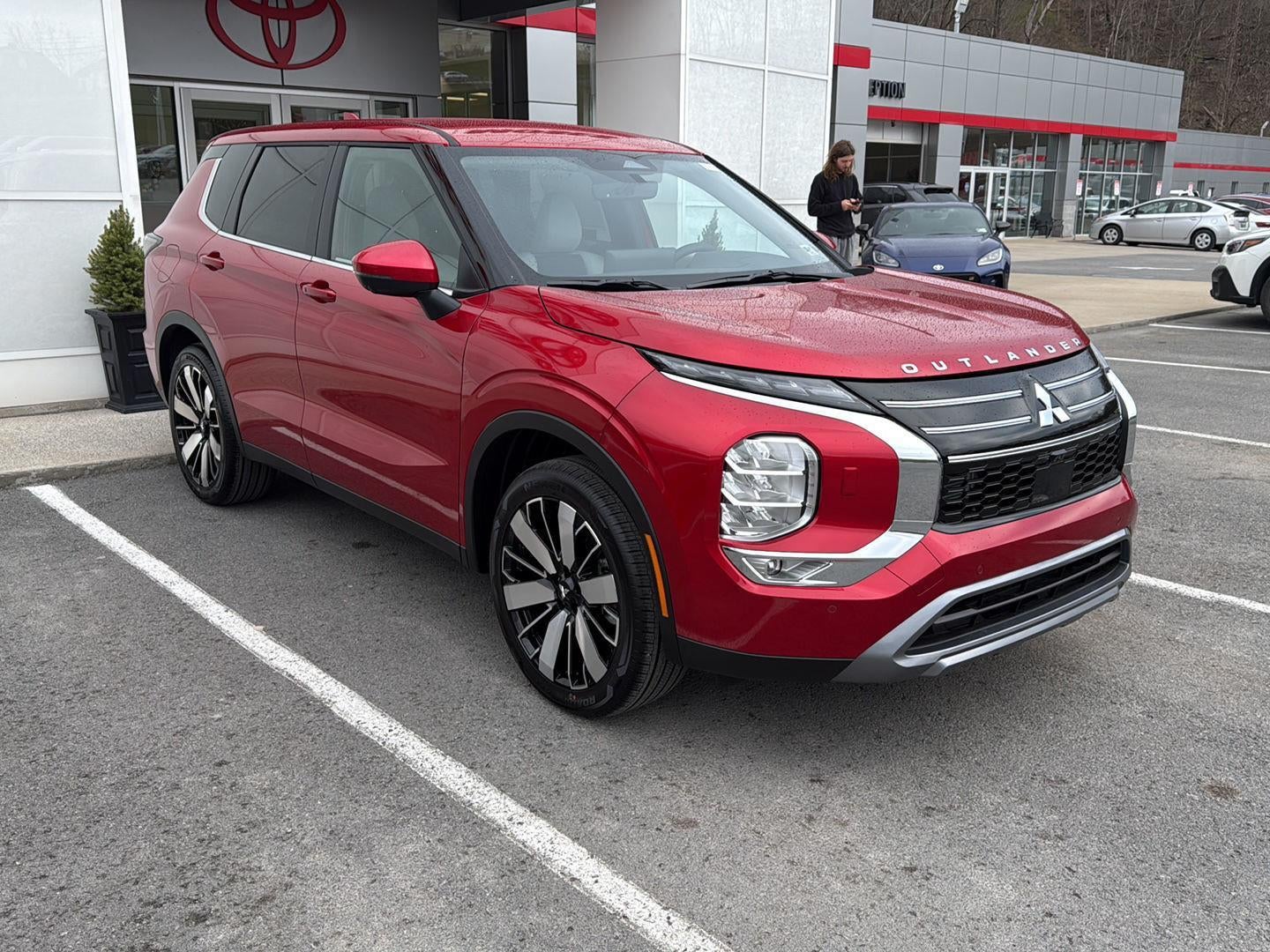 2026 Mitsubishi Outlander SE