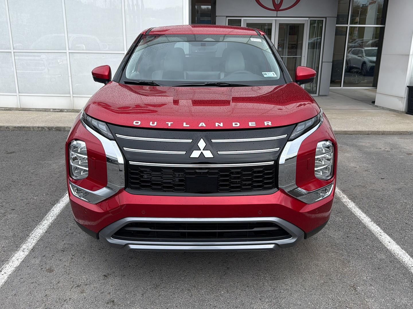 2026 Mitsubishi Outlander SE