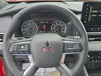 2026 Mitsubishi Outlander LE