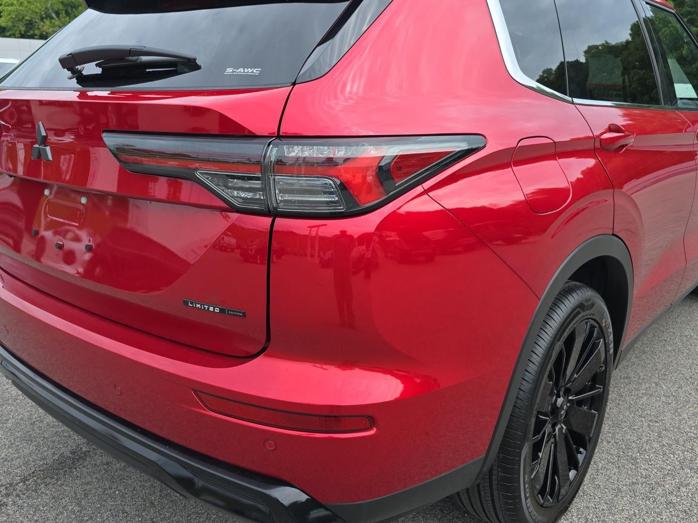 2026 Mitsubishi Outlander LE