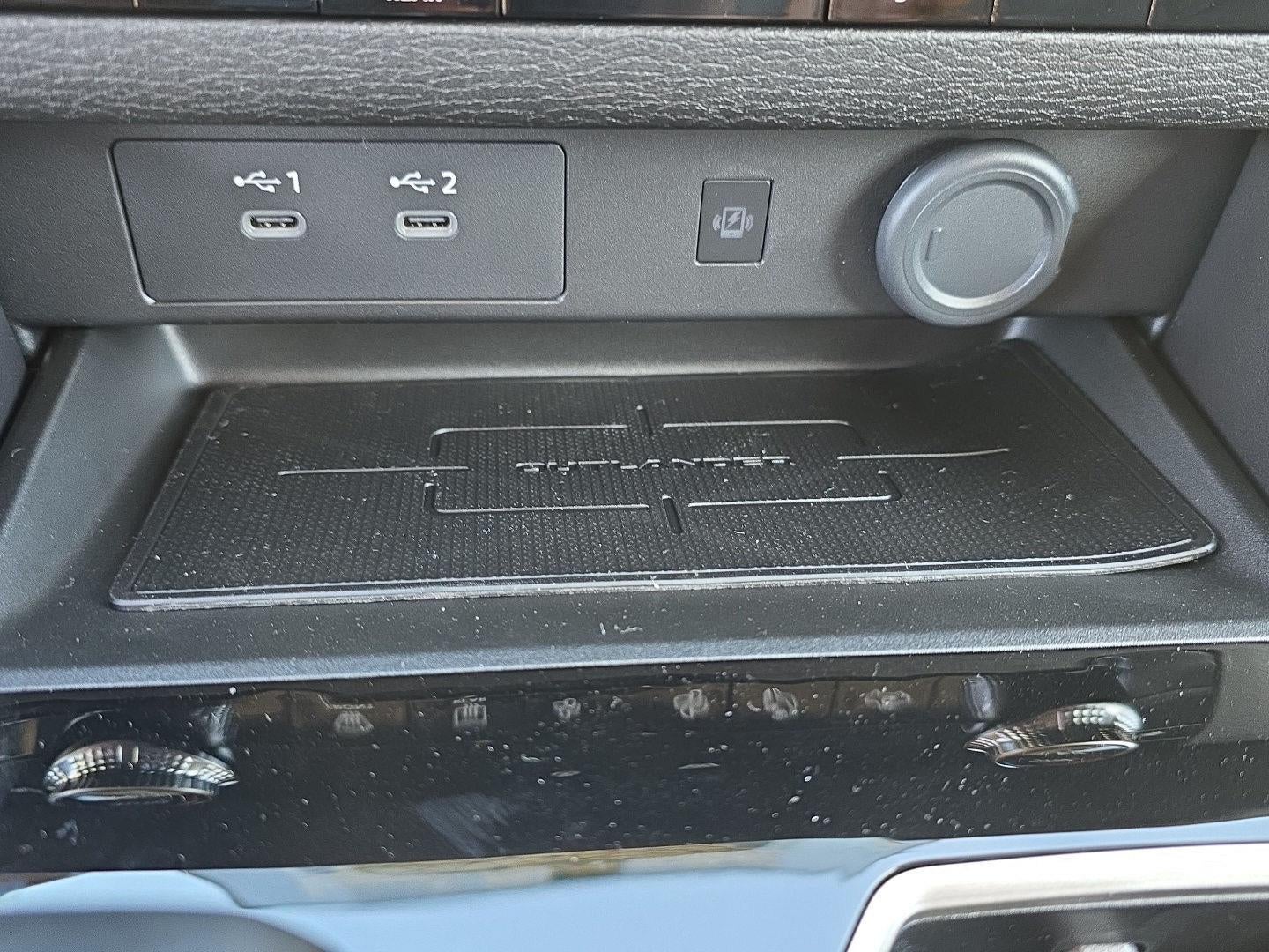 2026 Mitsubishi Outlander SE