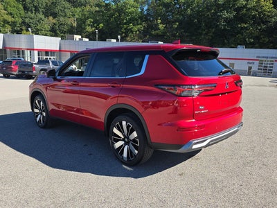 2026 Mitsubishi Outlander SE