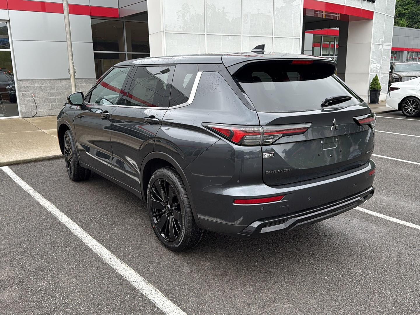 2026 Mitsubishi Outlander LE