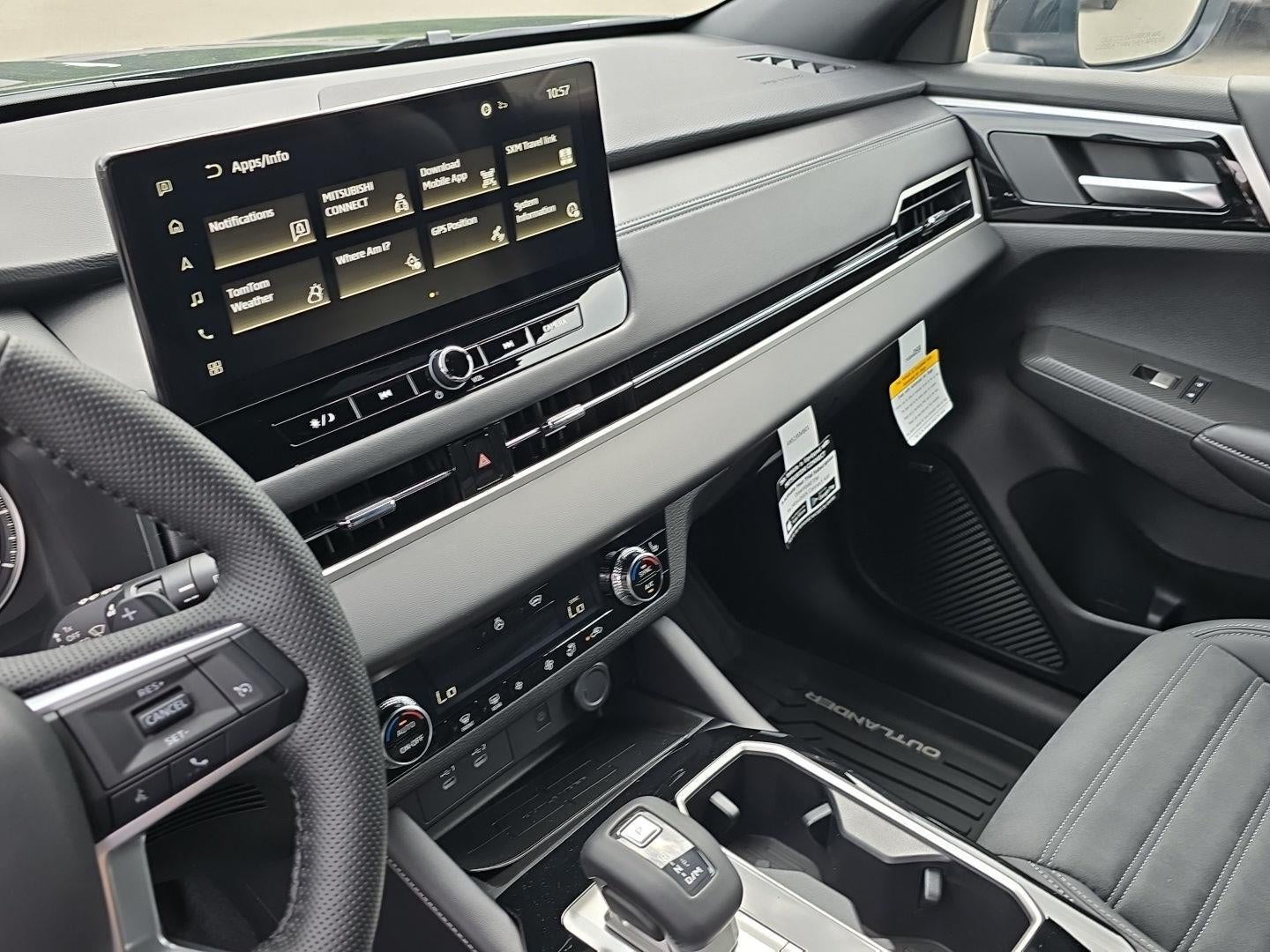 2026 Mitsubishi Outlander LE