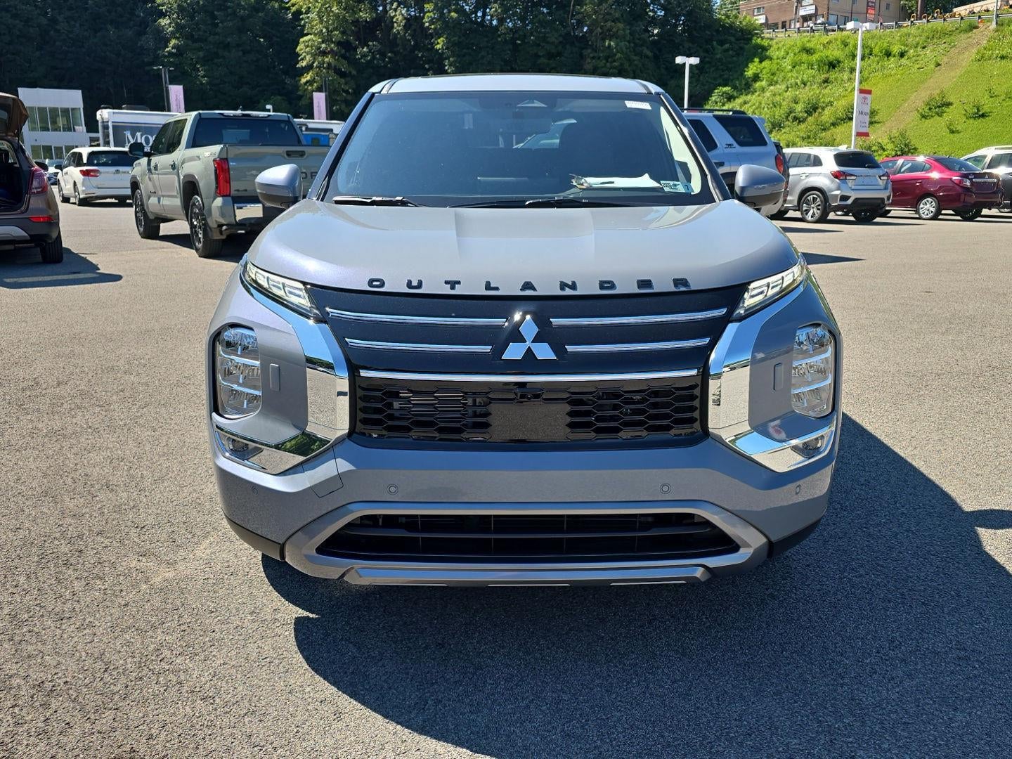 2026 Mitsubishi Outlander SE