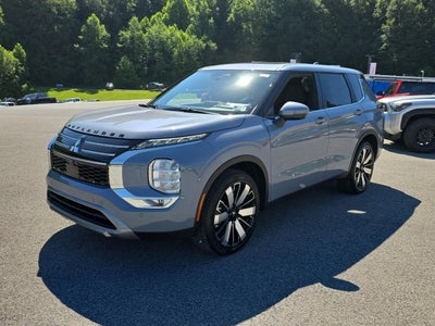 2026 Mitsubishi Outlander SE