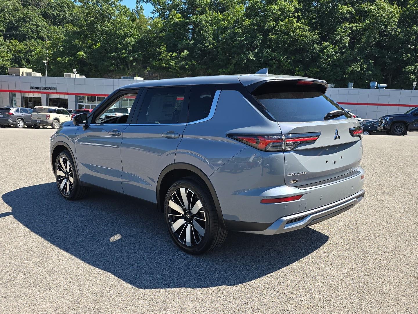 2026 Mitsubishi Outlander SE