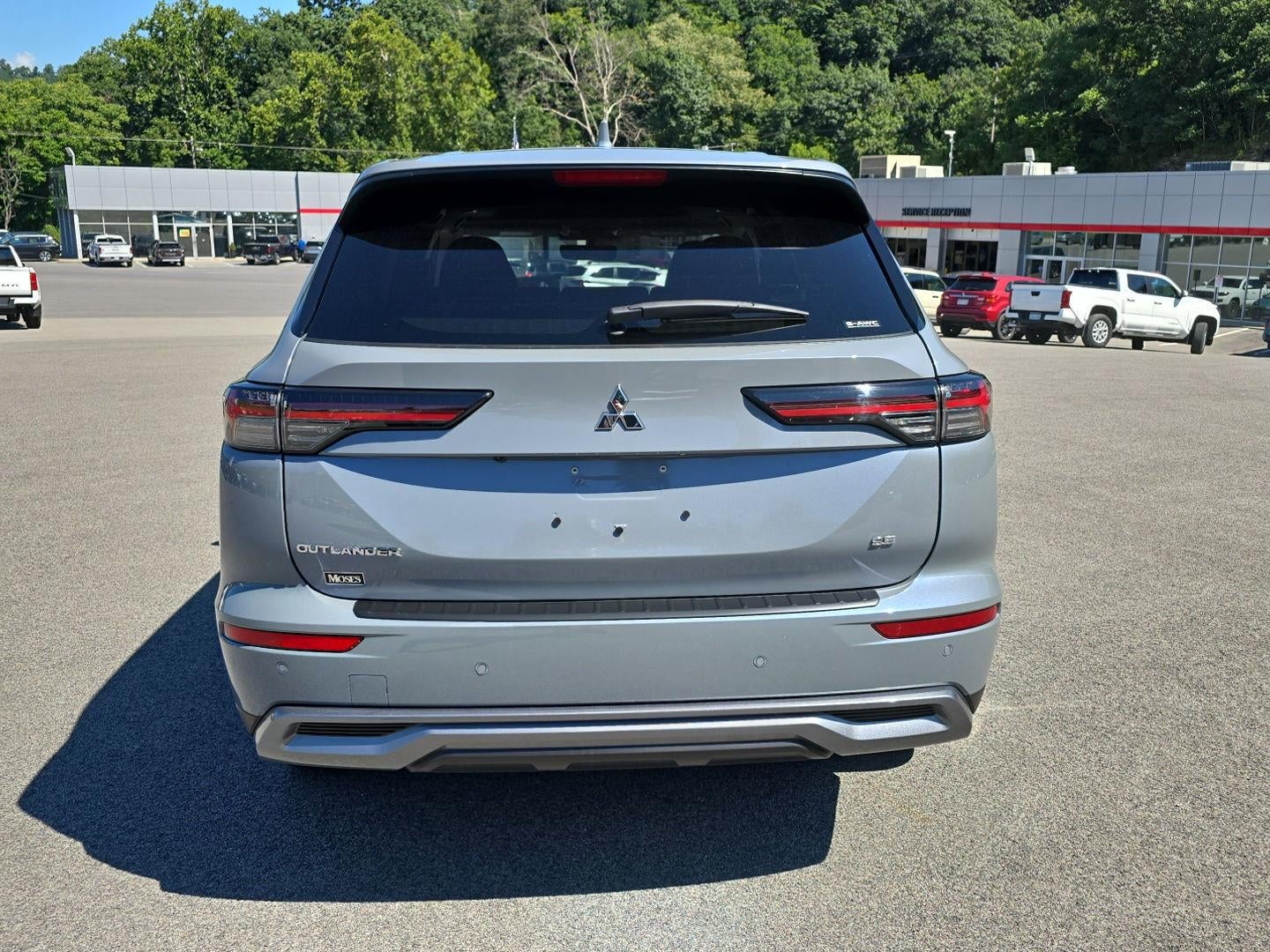 2026 Mitsubishi Outlander SE