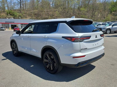 2026 Mitsubishi OUTLANDER LE S-AWC