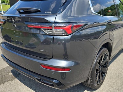 2026 Mitsubishi Outlander LE
