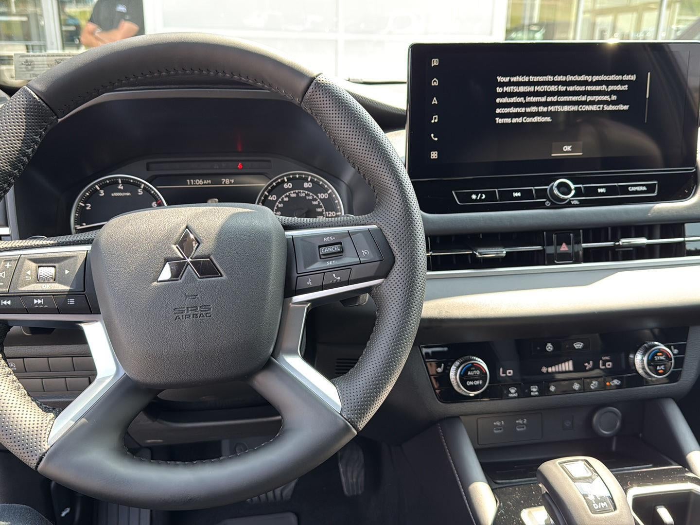 2026 Mitsubishi Outlander LE