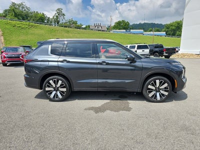 2025 Mitsubishi Outlander SEL