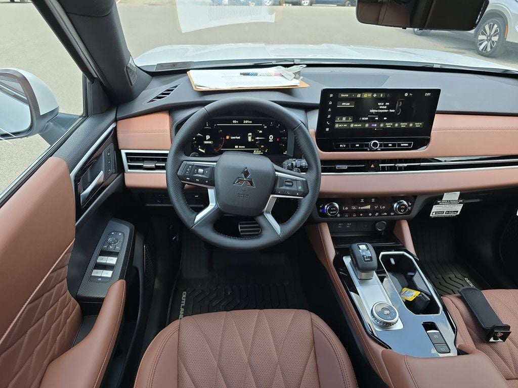 2025 Mitsubishi Outlander SEL