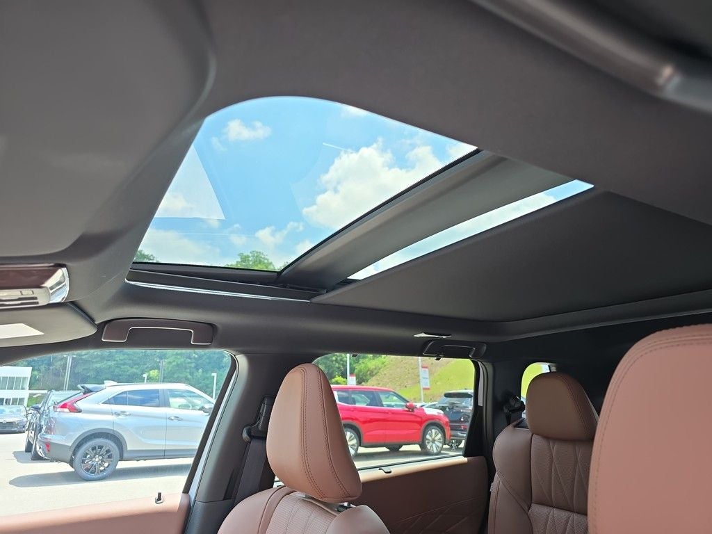 2025 Mitsubishi Outlander SEL