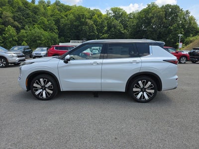 2025 Mitsubishi Outlander SEL