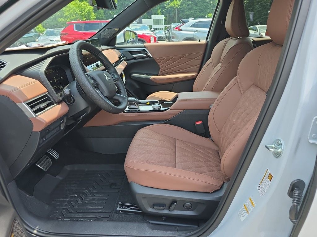 2025 Mitsubishi Outlander SEL