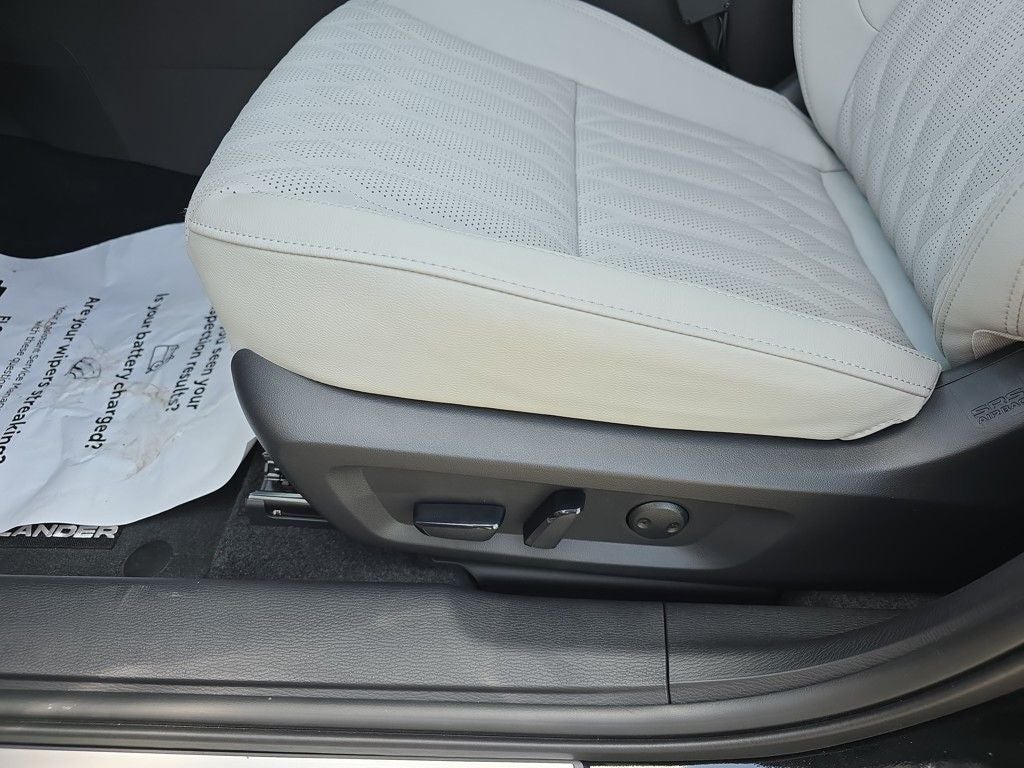 2025 Mitsubishi Outlander SEL