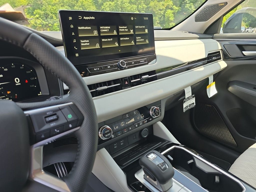 2025 Mitsubishi Outlander SEL