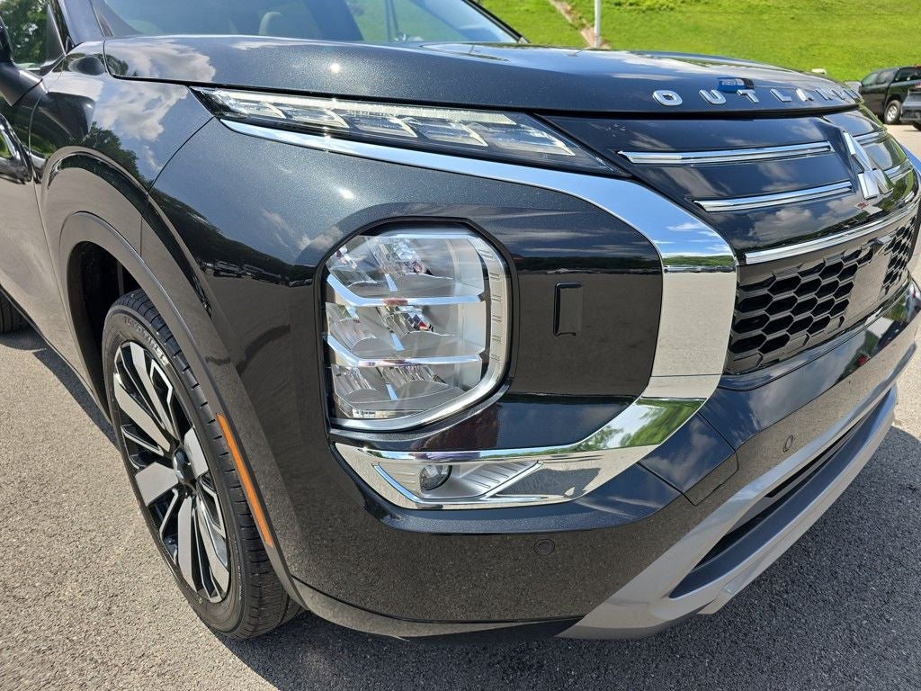 2025 Mitsubishi Outlander SEL