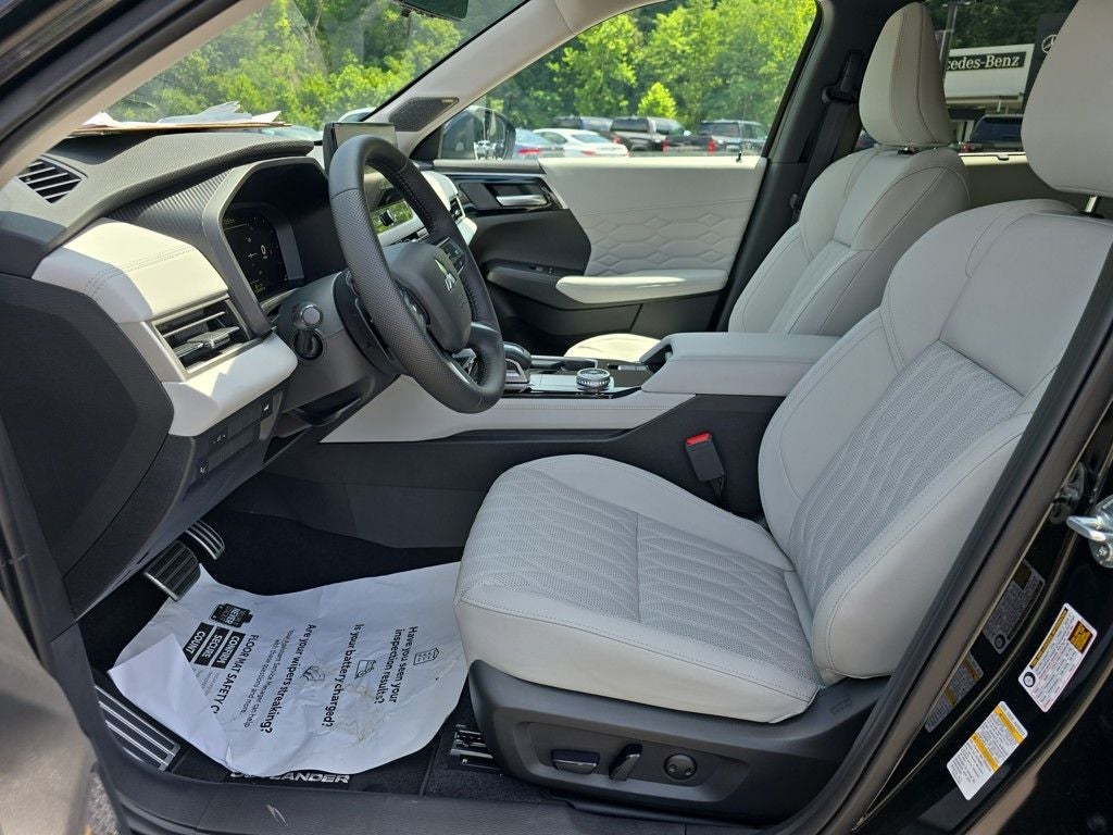 2025 Mitsubishi Outlander SEL