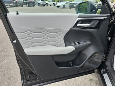 2025 Mitsubishi Outlander SEL Platinum