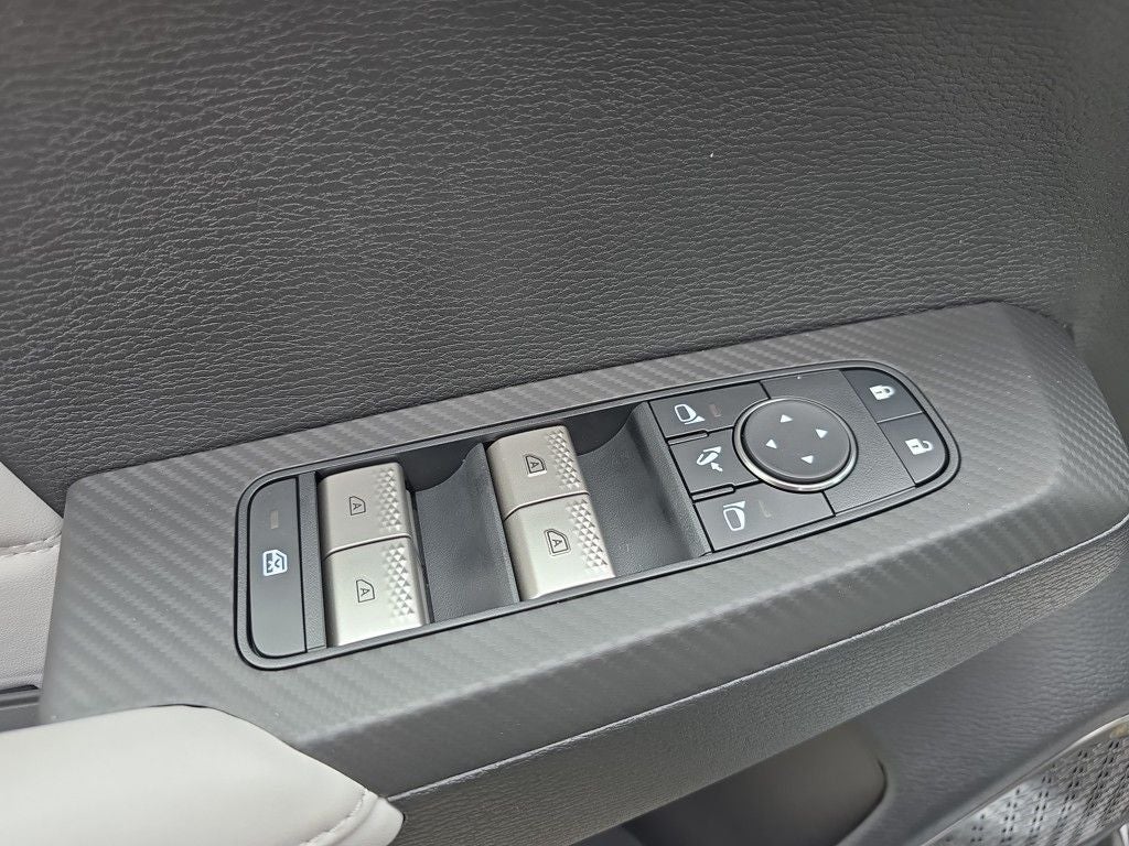 2025 Mitsubishi Outlander SEL Platinum