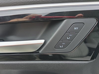 2025 Mitsubishi Outlander SEL Platinum