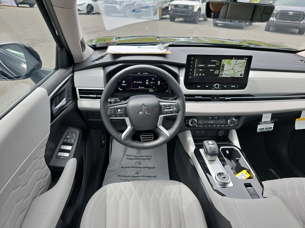 2025 Mitsubishi Outlander SEL Platinum