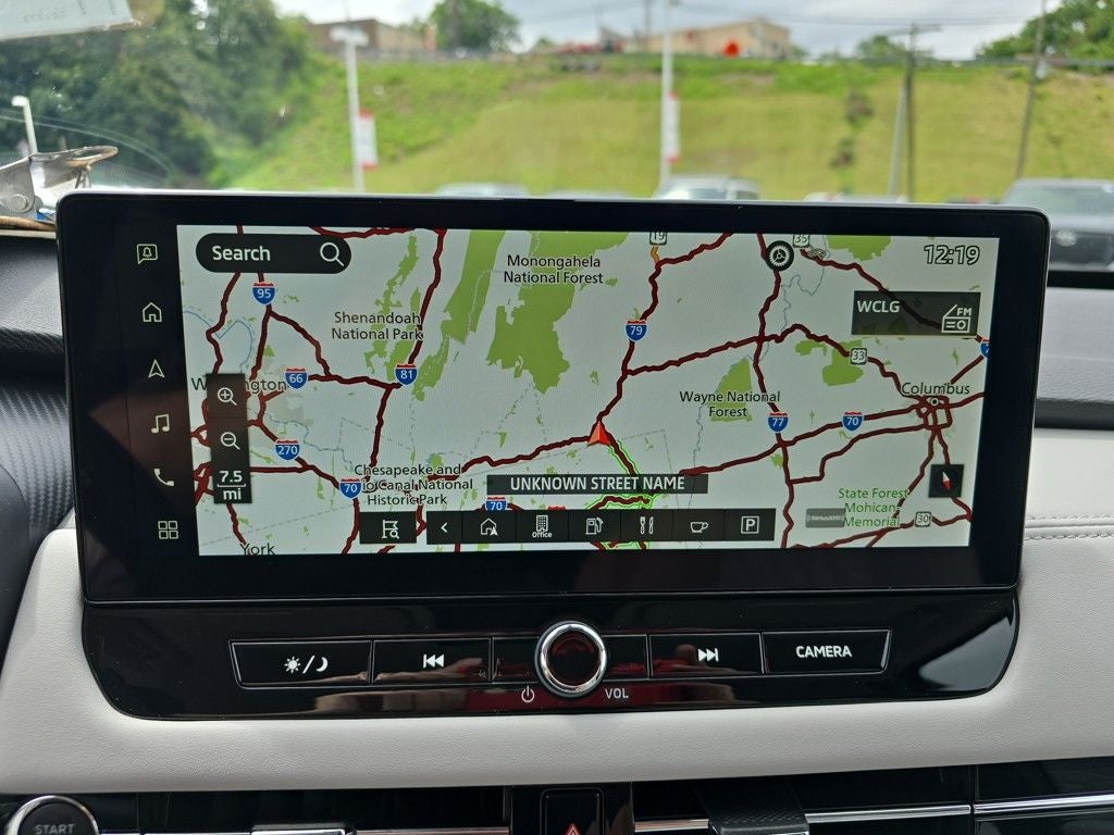 2025 Mitsubishi Outlander SEL Platinum