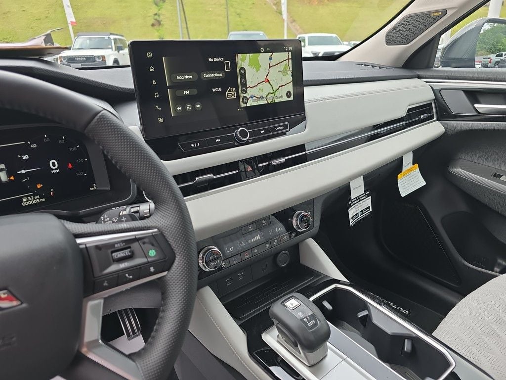 2025 Mitsubishi Outlander SEL Platinum